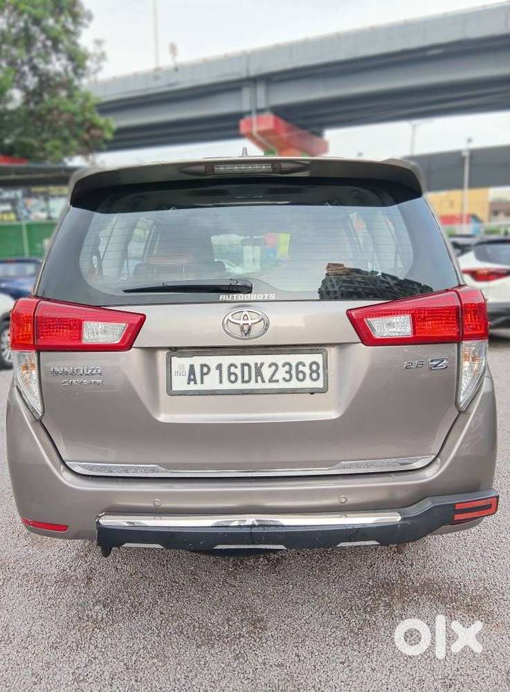 Toyota Innova Crysta 2.8z Automatic, 2016, Diesel