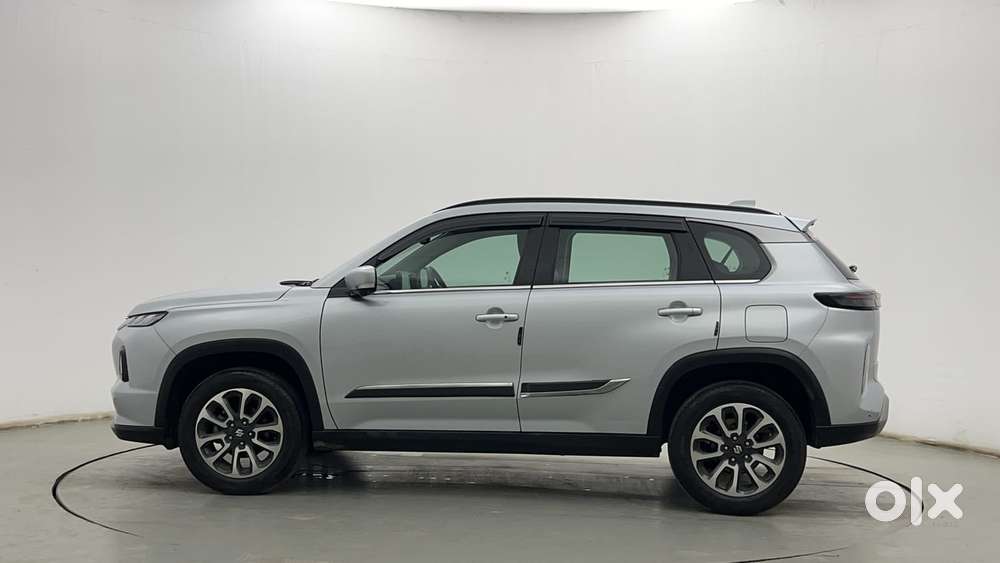 Maruti Suzuki Grand Vitara 1.5 Alpha Smart Hybrid At, 2023, Petrol