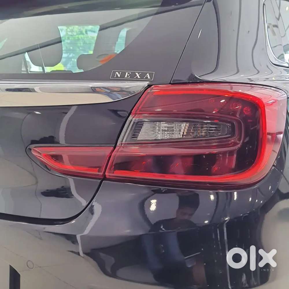 New Baleno Alpha Top Variant Bluish Black