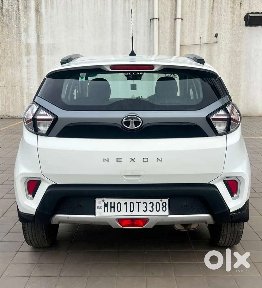 Tata Nexon 1.2 Revotron Xma Amt (s), 2021, Petrol