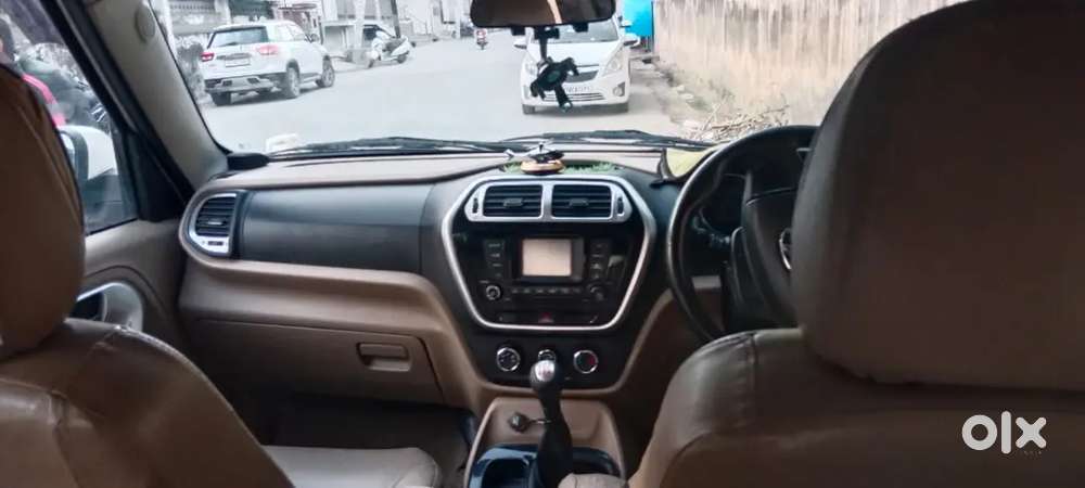 Mahindra Tuv 300 2018 Diesel Manual
