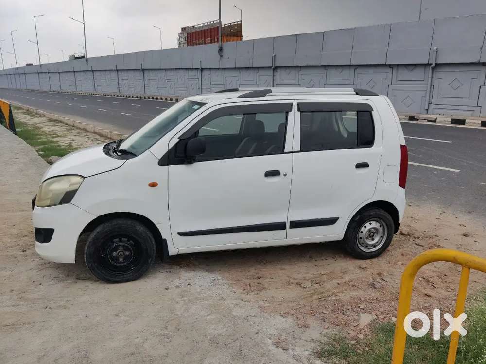 2nd Owner 2016 Maruti Suzuki Wagon R Lxi With Company Fitted Cng