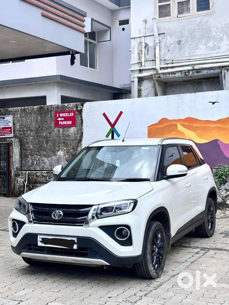 Toyota Urban Cruiser 2022 Petrol Well Maintained