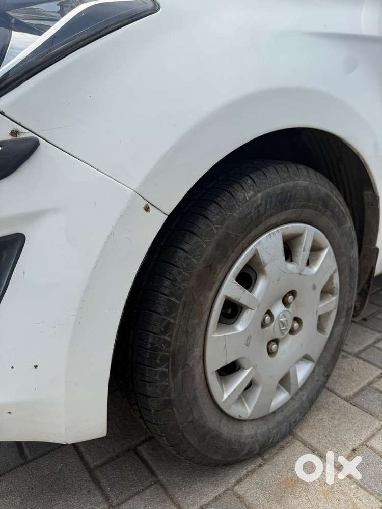 Hyundai I20 Magna Petrol 2012