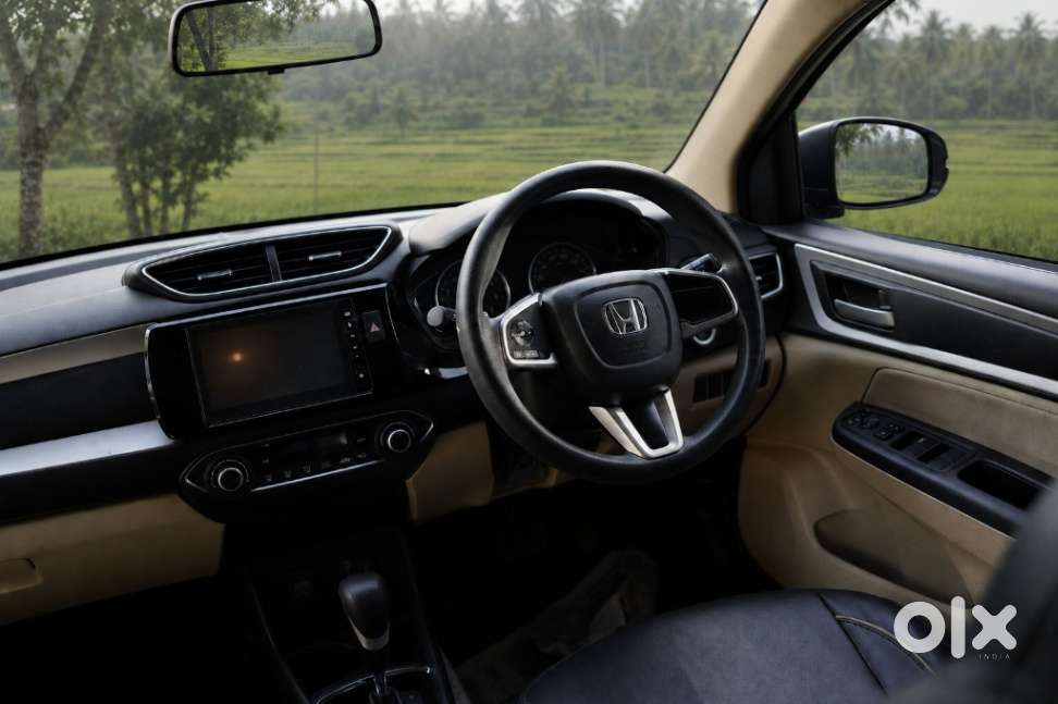 Honda Amaze, 2023, Petrol