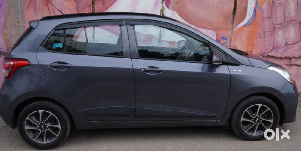 Very Well Maintained Grand I10 Sportz Car