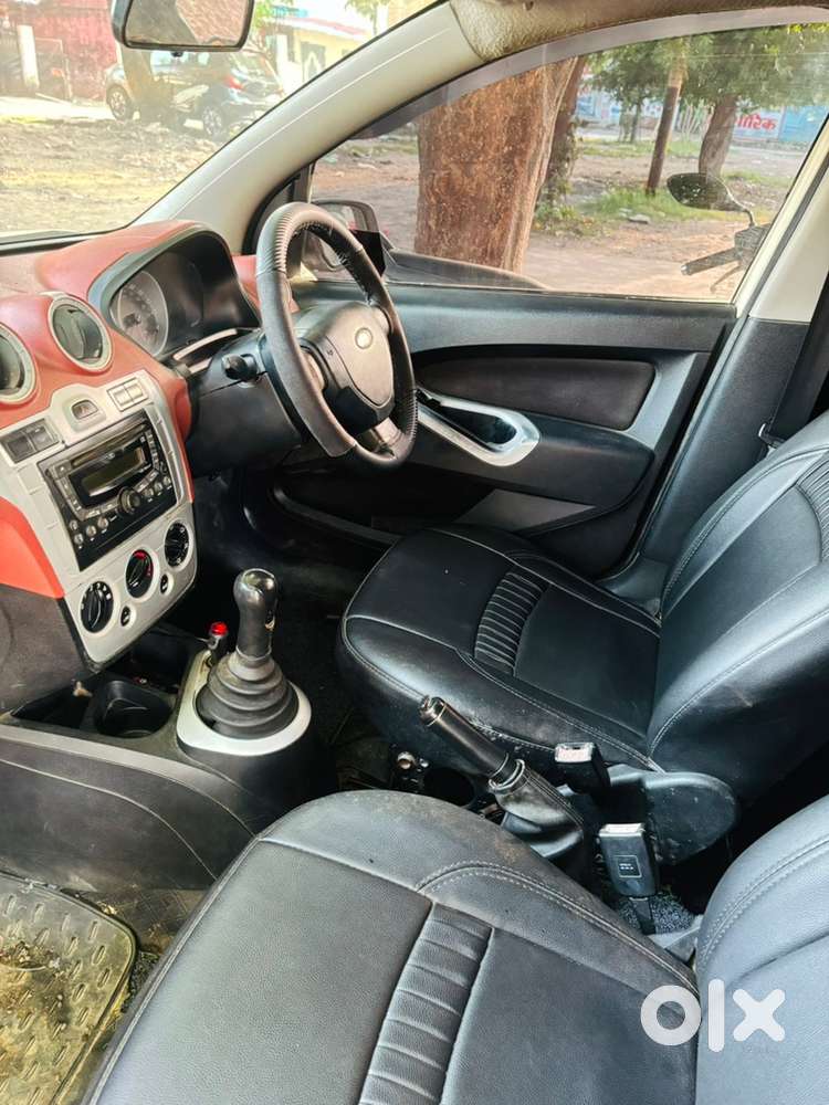 Ford Figo Petrol Lxi 2010