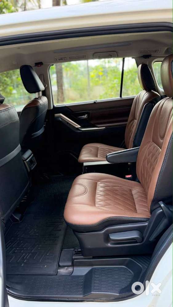 Toyota Innova Hycross 2.0 Vx Hybrid 8 Str, 2023, Petrol