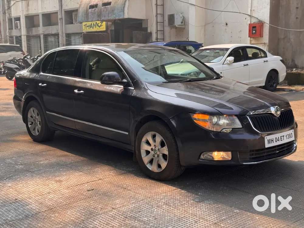 Skoda Superb 2011 Diesel 77000 Km Driven