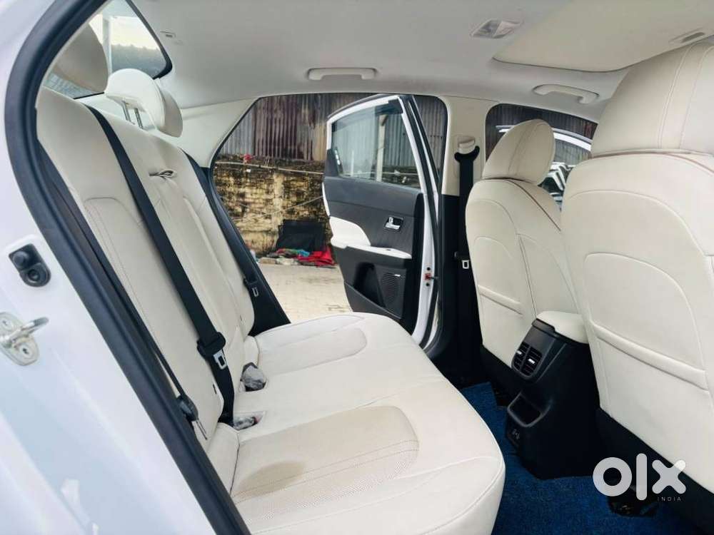 Hyundai Verna 1.5 Sx (o) Vtvt Ivt, 2024, Petrol