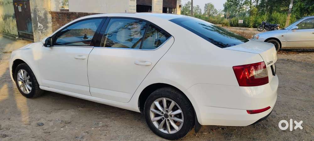 Skoda Octavia [2014-2017] 2.0 Style Tdi At, 2014, Diesel