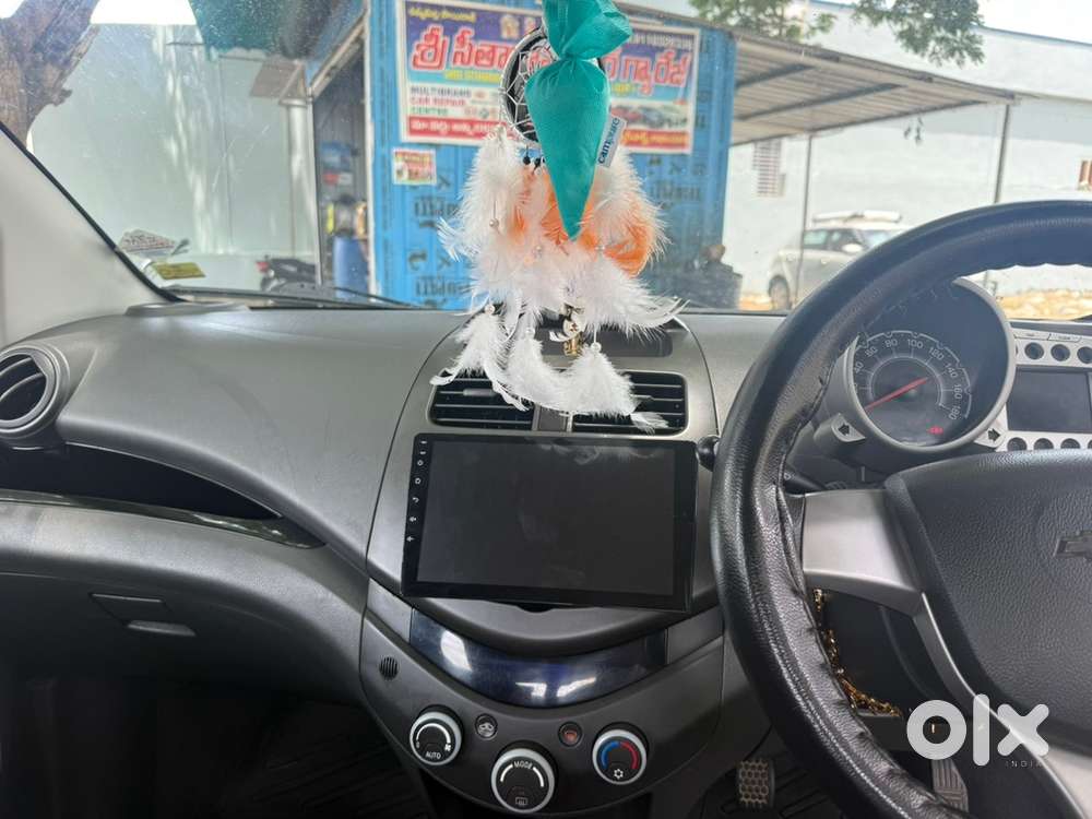 Chevrolet Beat Petrol 2011
