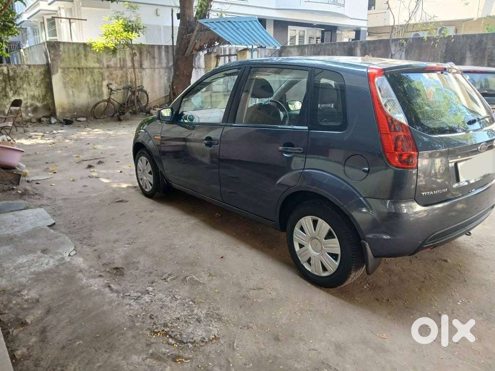 Ford Figo 1.2p Titanium Mt, 2011, Petrol