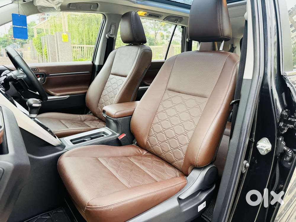 Toyota Innova Hycross 2.0 Zx Hybrid 7 Str, 2023, Electric