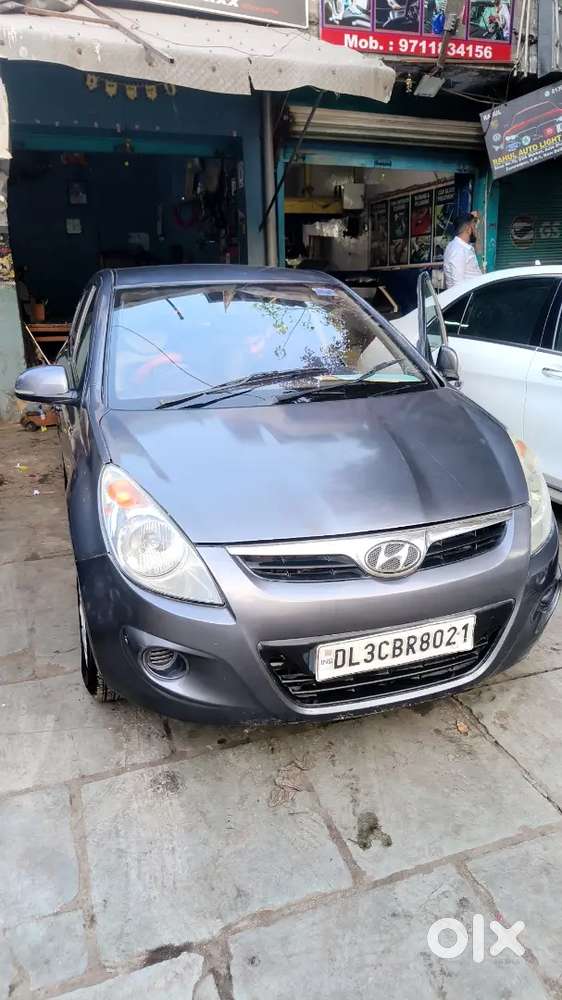 Hyundai I20 Sportz Petrol 2011