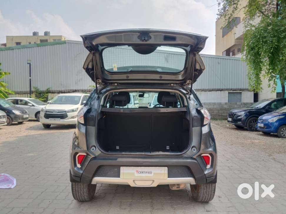 Tata Nexon 1.2 Revotron Xza Plus Premium, 2023, Petrol