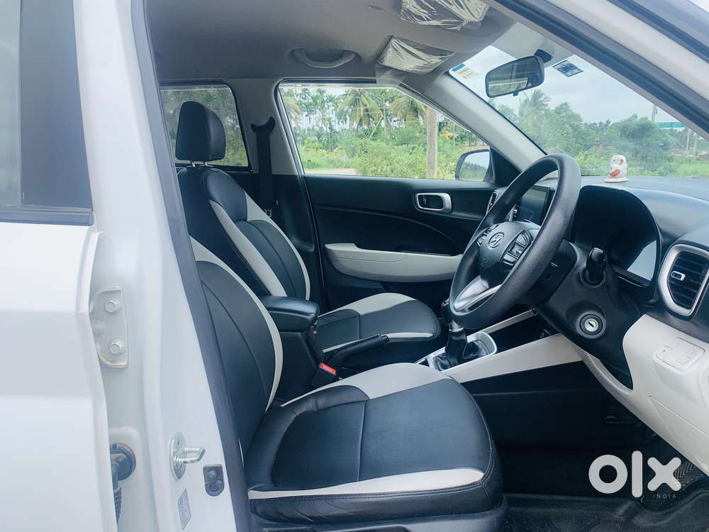 Hyundai Venue 1.5 S (o) Crdi, 2022, Diesel