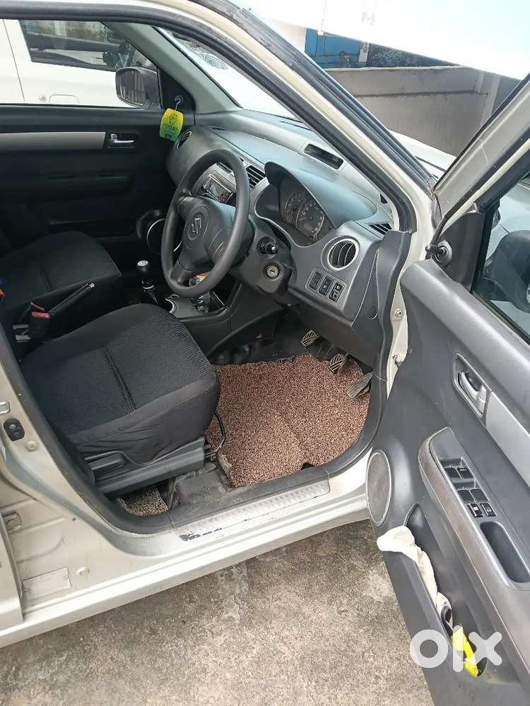 Maruti Suzuki Swift 2010 Paper Valid Till 2030