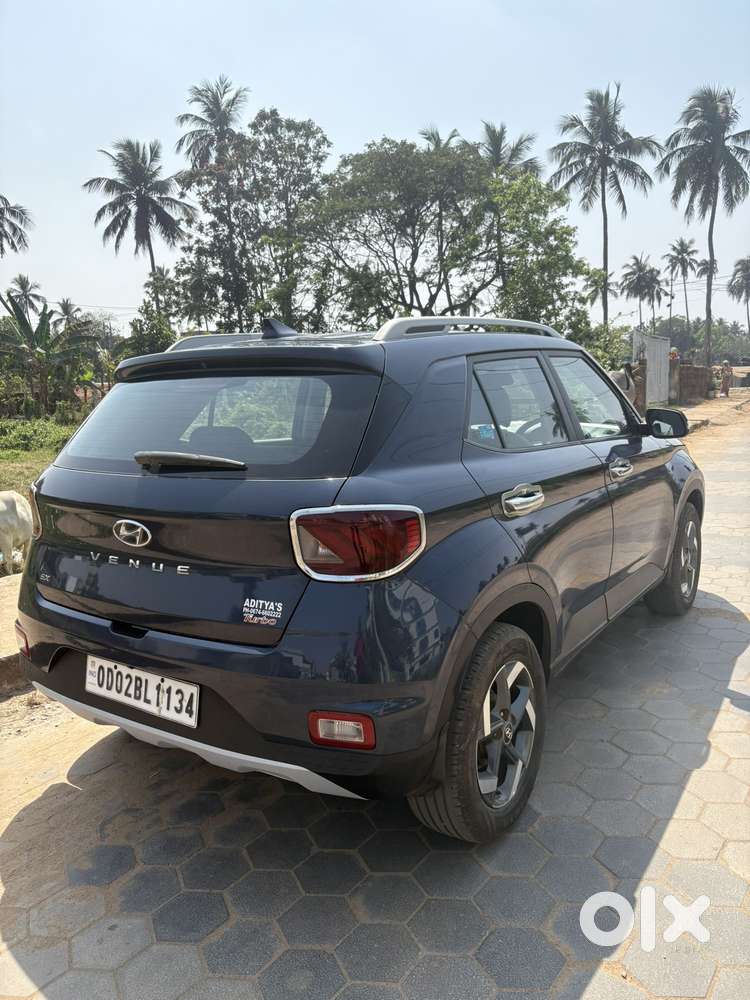 Hyundai Venue 1.0 Sx (o) Turbo Dct Dual Tone, 2020, Petrol