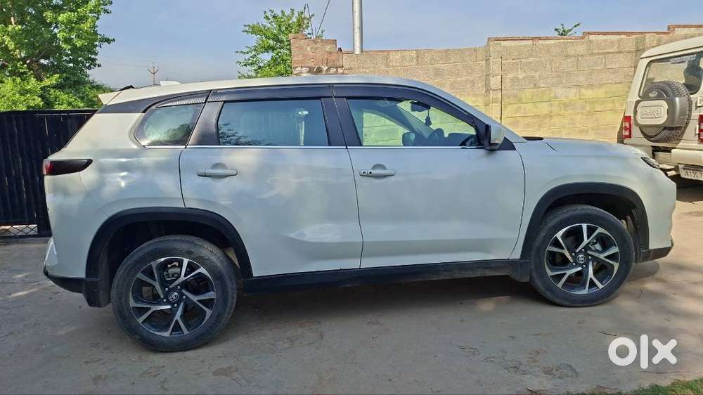 Toyota Hyryder