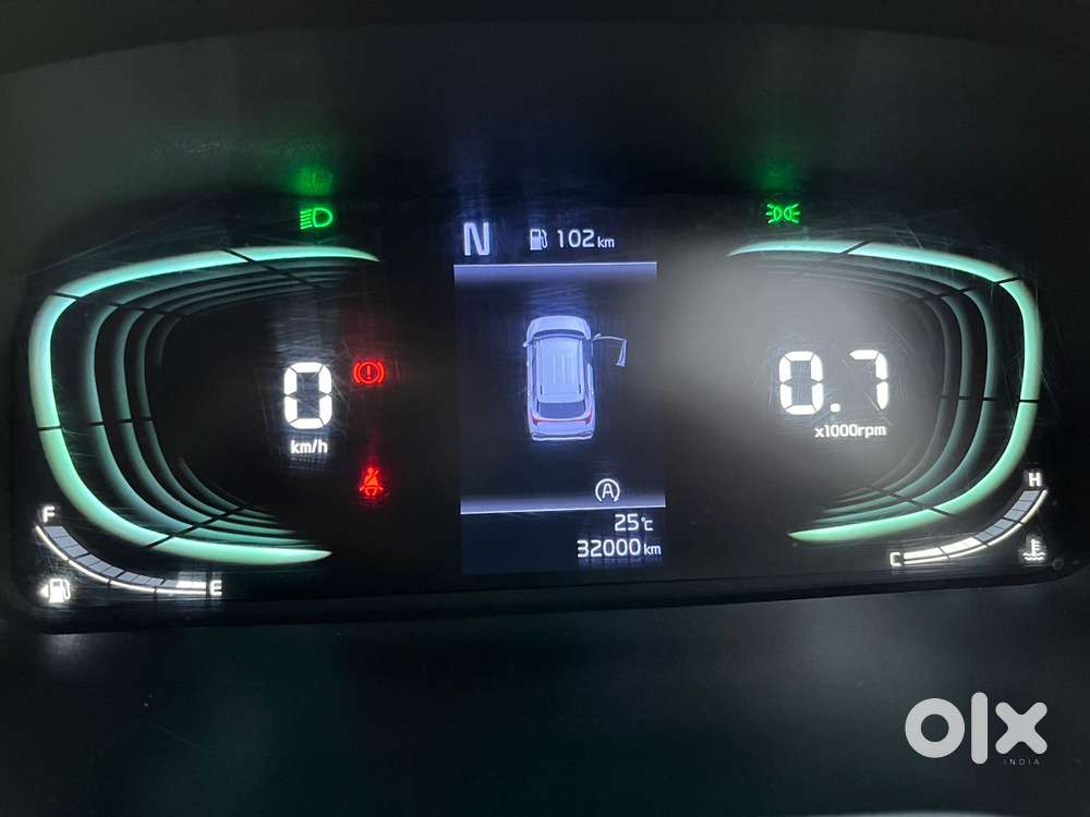 Kia Carens 1.5 Prestige Plus 7 Str Imt, 2024, Petrol