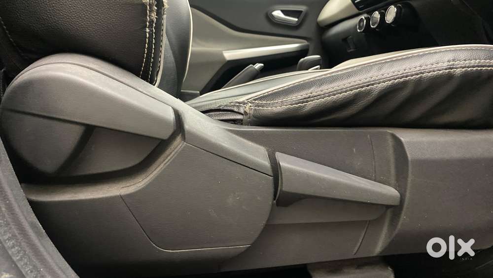 Nissan Magnite 1.0 Xv Turbo Cvt, 2021, Petrol
