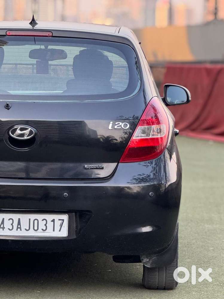 Hyundai I20 2009-2011 Asta, 2011, Petrol