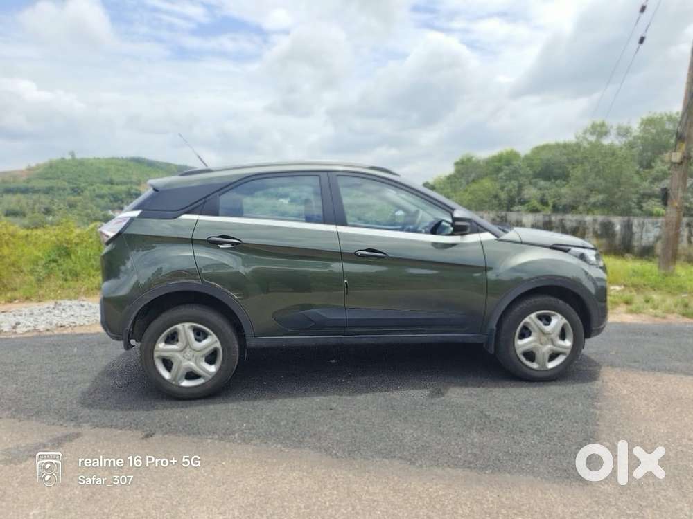 Tata Nexon 1.2 Revotron Xm (s), 2023, Petrol