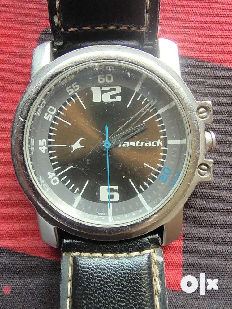 Fastrack watch clearance model 3039sfc price