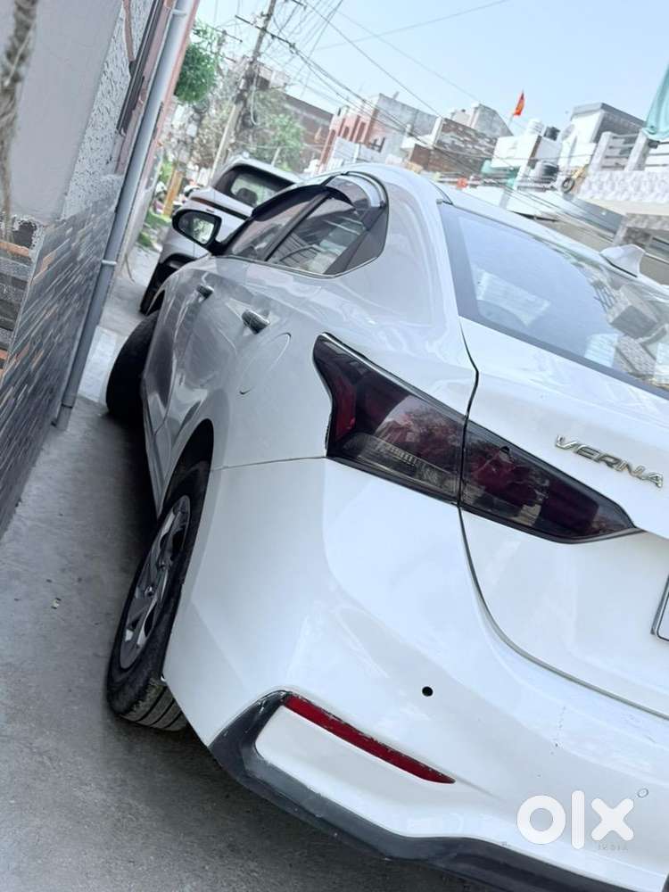 Hyundai Verna 2018 Diesel 88500 Km Driven