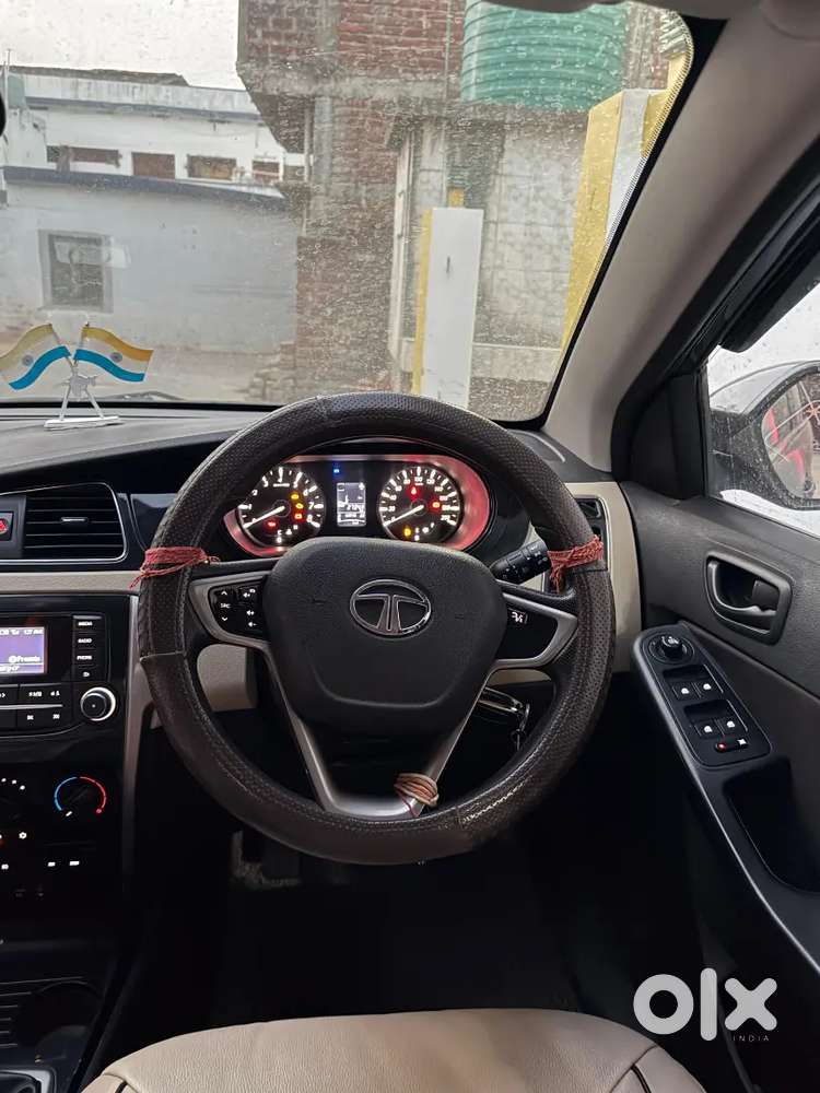 Only 27000 Kilometers Running  Sedaan Car