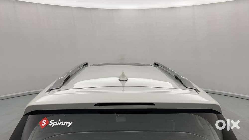 Maruti Suzuki Brezza 1.5 Zxi At Smart Hybrid Dual Tone, 2023, Petrol