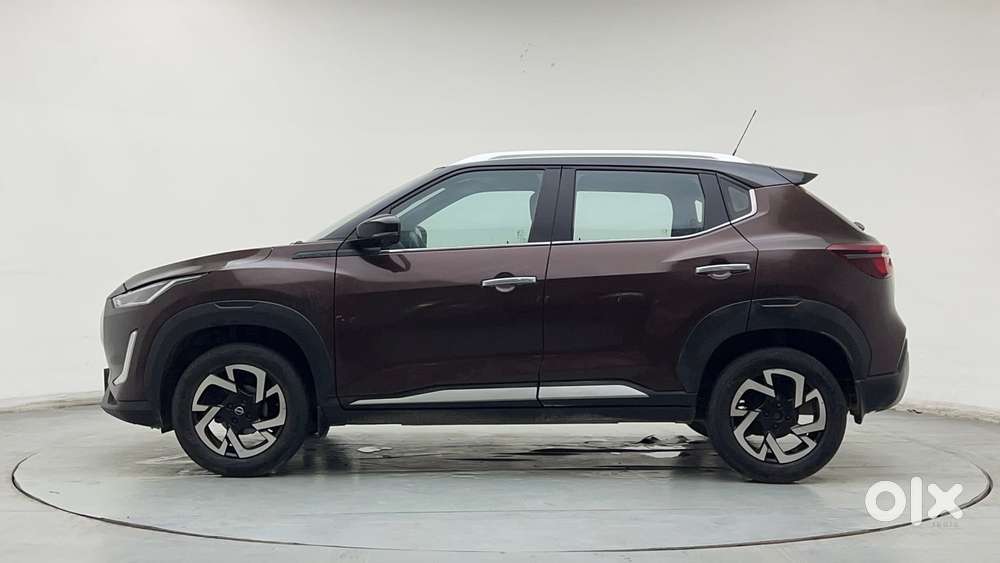 Nissan Magnite 1.0 Xv Premium, 2021, Petrol