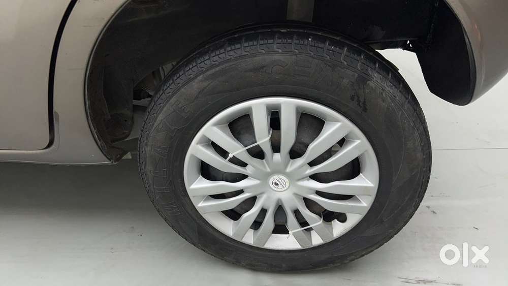 Datsun Redigo T Option, 2016, Petrol