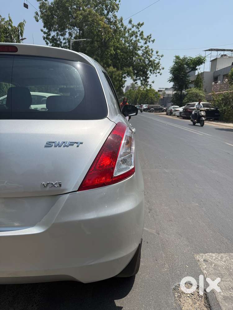Maruti Suzuki Swift Lxi Optional-o, 2018, Cng & Hybrids