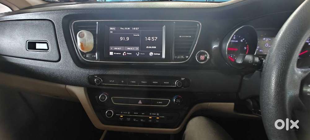 Kia Carnival Prestige, 2021, Diesel