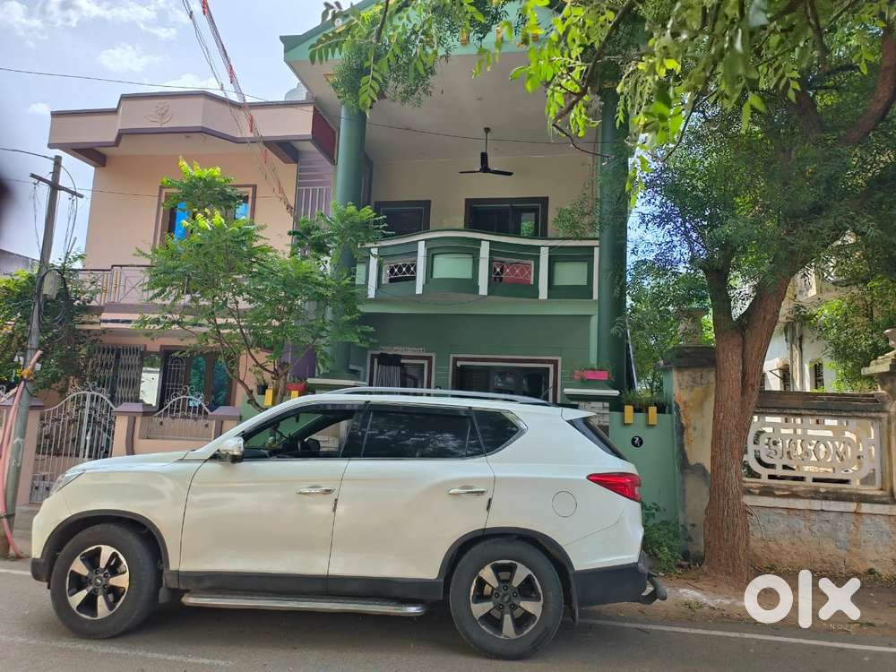Mahindra Alturas G4, 2019