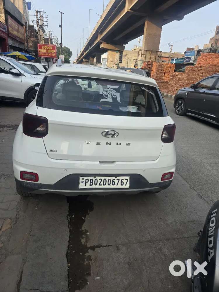 Hyundai Venue 2020 1.5 Crdi Sx Diesel. Single Handedly Used