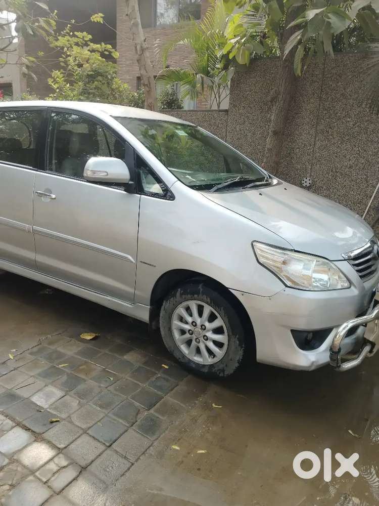 Toyota Innova 2012 Diesel 371000 Km Driven