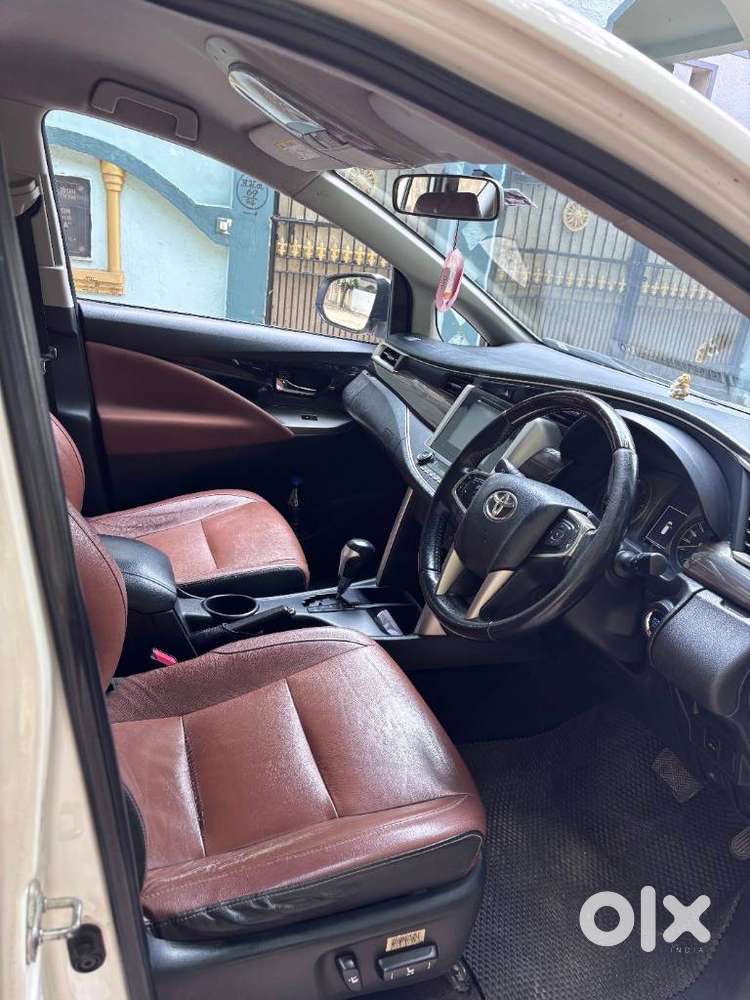 Toyota Innova Crysta 2.8z Automatic, 2019, Diesel