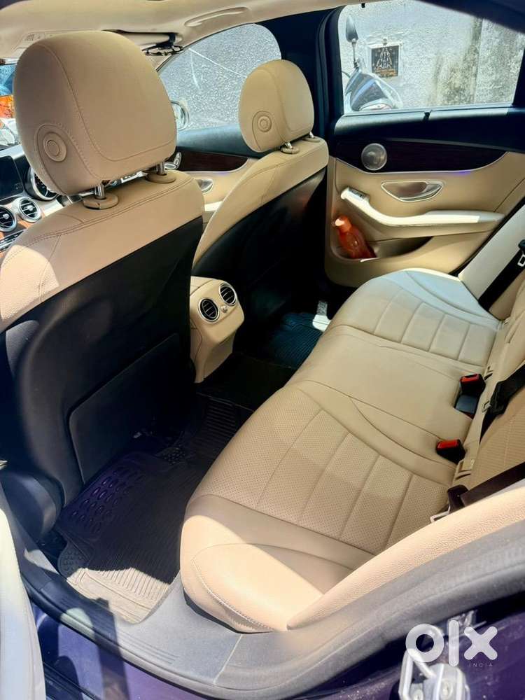 Lowdriven 48000 Km, Serviced Upto Date Mercedes C220 Progressive