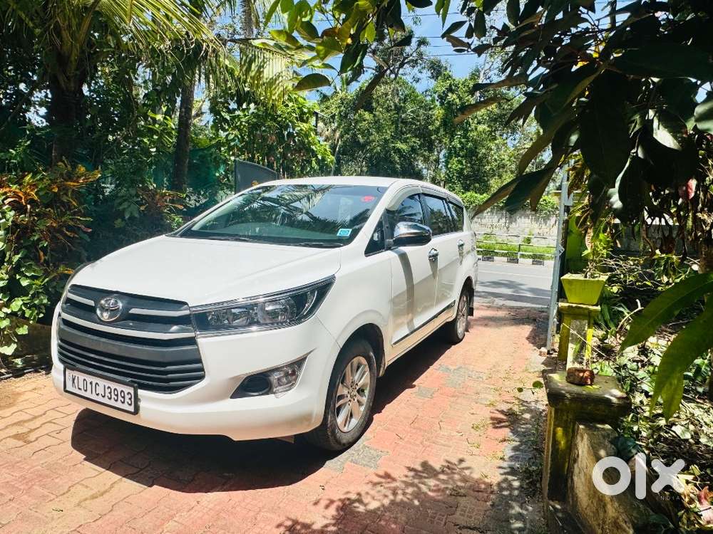 2018 Crysta G  8 Seater  Kerala Registration Without  Accident Car