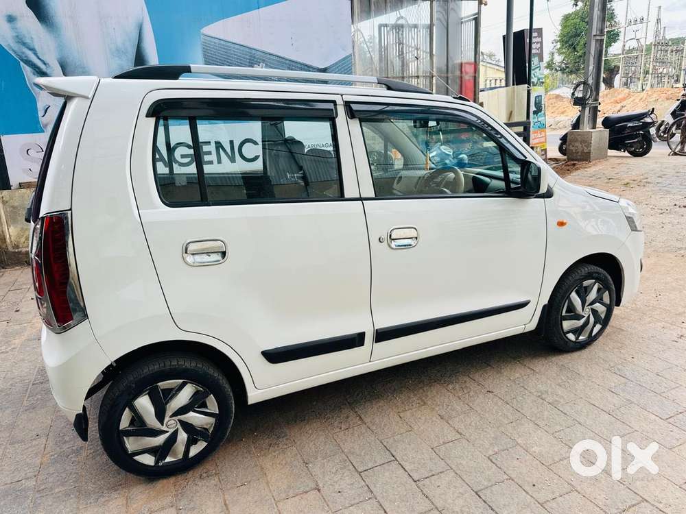 Maruti Suzuki Wagon R Vxi, 2013, Petrol