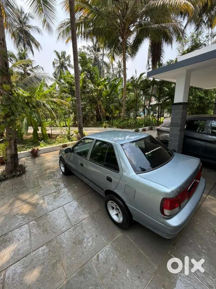 Maruti Suzuki Esteem 2001