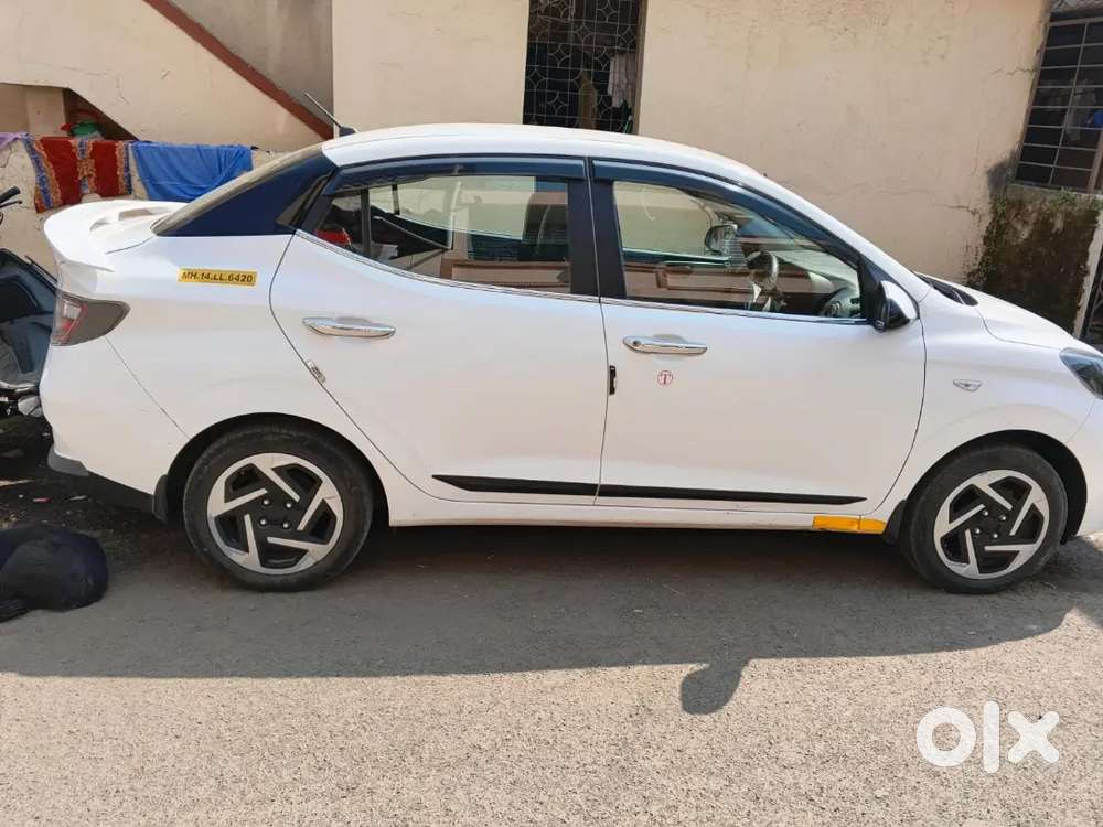Hyundai Aura Petrol+cng
