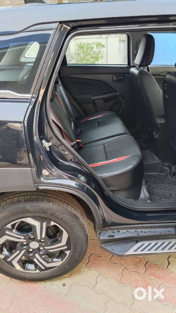 Maruti Suzuki Brezza 1.5 Vxi Smart Hybrid, 2025, Petrol