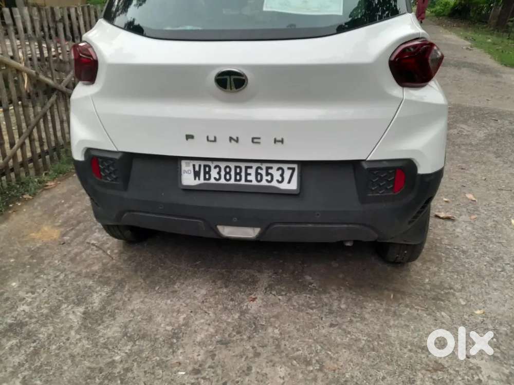 Tata Punch 1.2 Adventure 2024 Camo Petrol Amt