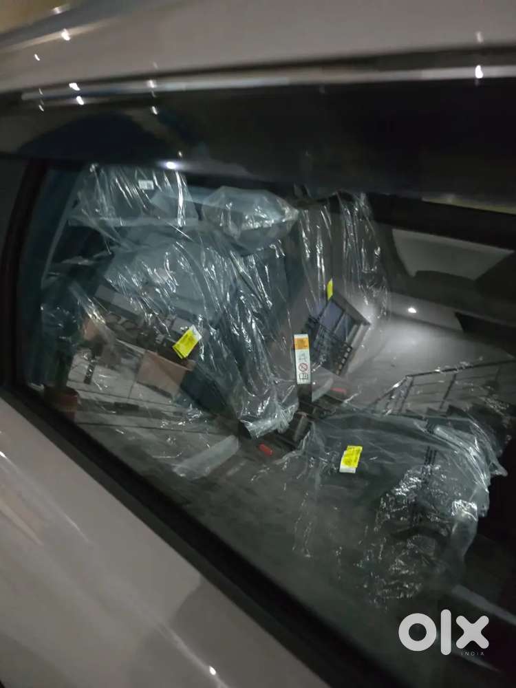 Maruti Suzuki Victoris 2026 Cng & Hybrids 2000 Km Driven