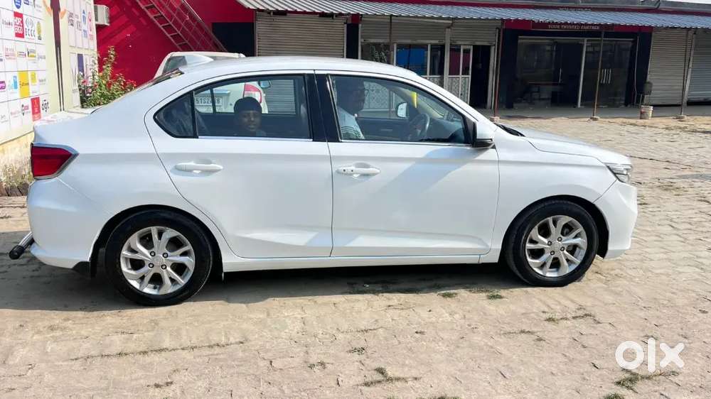 Car 2018 Honda