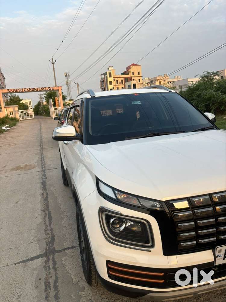 Hyundai Venue Petrol 2022 With Brand New Yokohoma Tyres